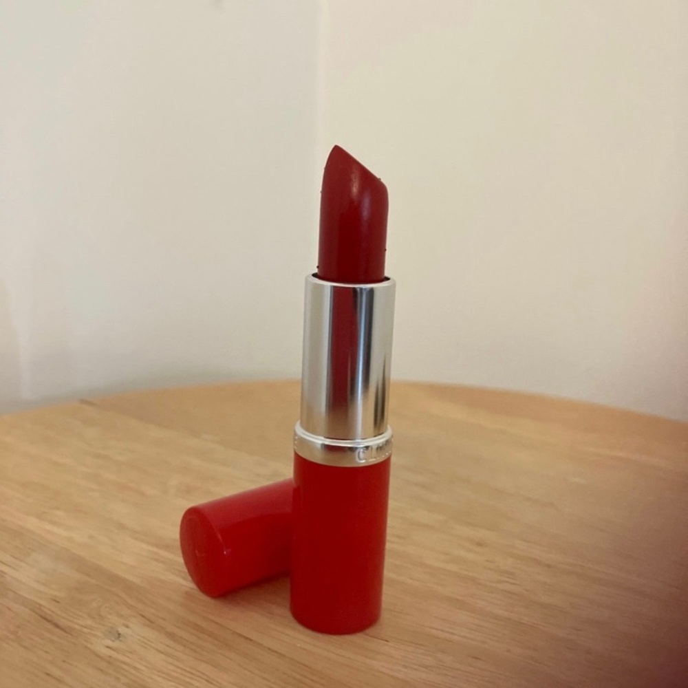 Clinique MATTE crimson Long Last Soft Matte Lipstick